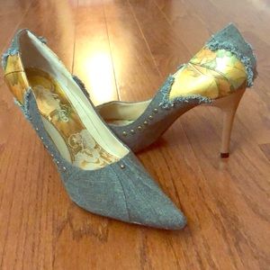 Blue Jean/gold heels